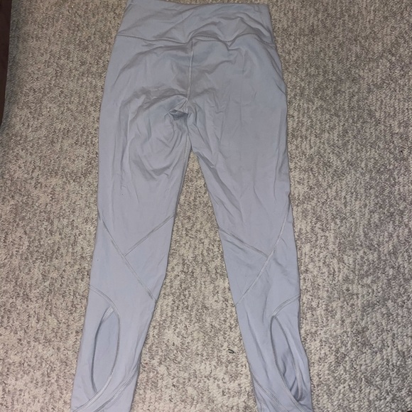 Victoria’s Secret Knockout Leggings - Picture 2 of 5